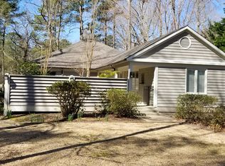 288 Cottage Ln, Irvington, VA 22480