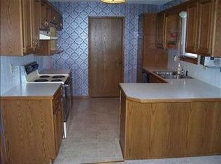 4506 N Eagle Lake Dr, Wichita, KS 67220
