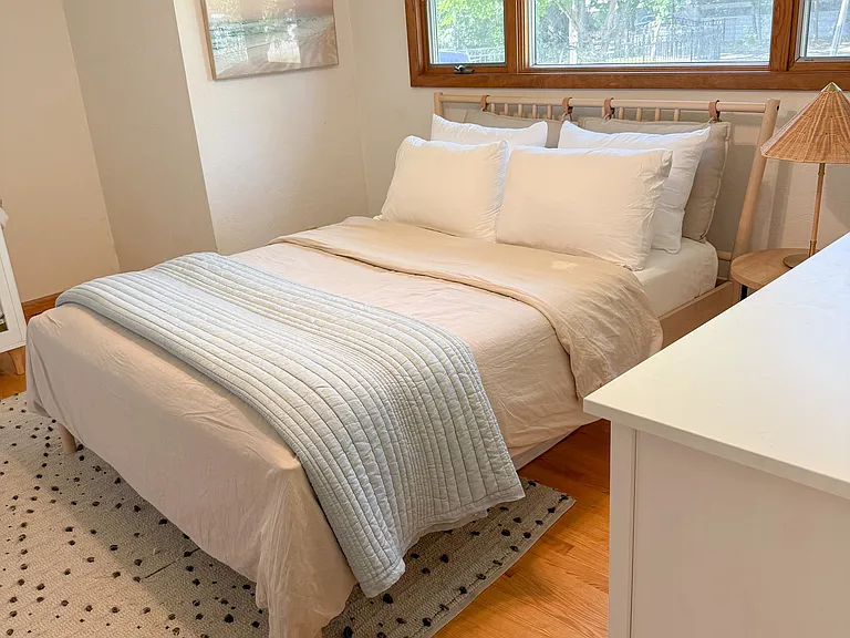 3010 Wyndham Ln — Photo 2