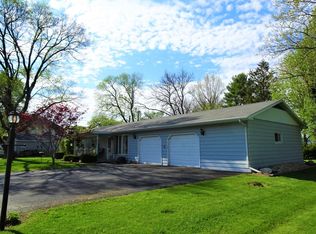 303 S East St, Mansfield, IL 61854