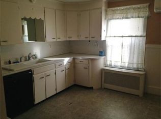 139 Summit Ave, Chicopee, MA 01020