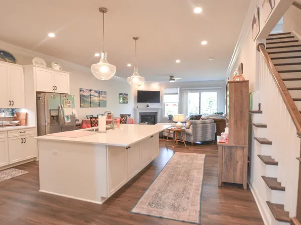 327 Claibourne Rd, Crozet, VA 22932