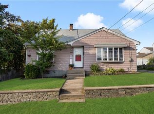 281 Heather St, Cranston, RI 02920