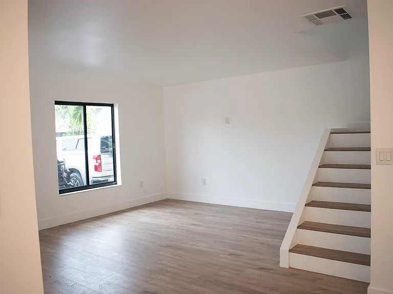 4706 SW 67th Ave #M3 — Photo 12