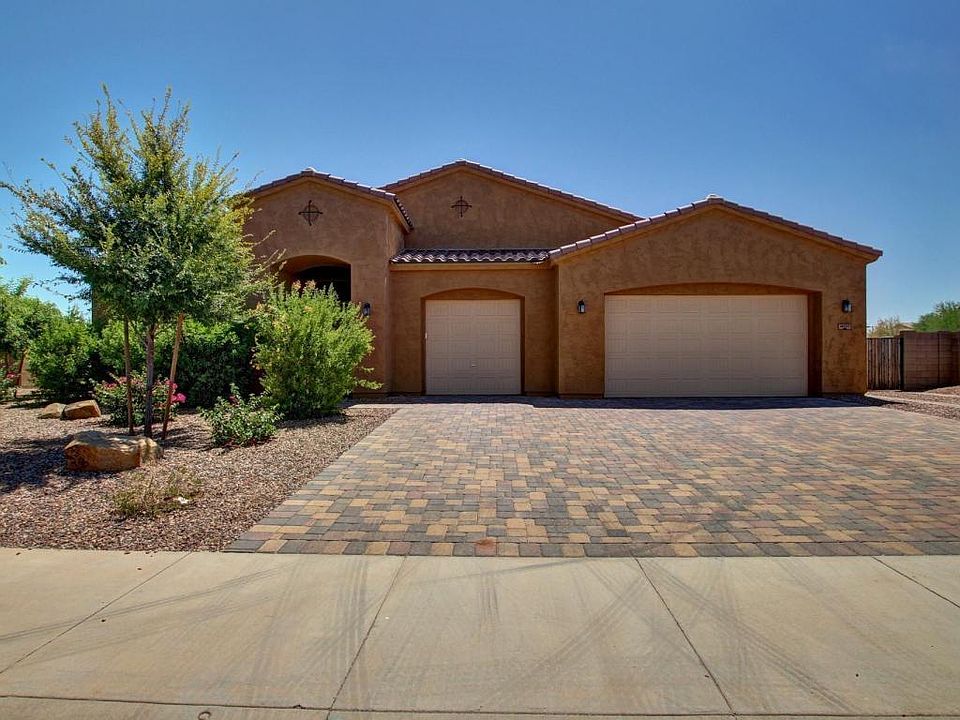 1st image of 18127 W Sells Dr