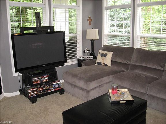 4th image of 154 Copperstone Ct