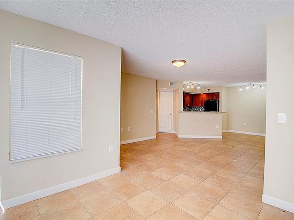 2nd image of 644 Vista Isles Dr