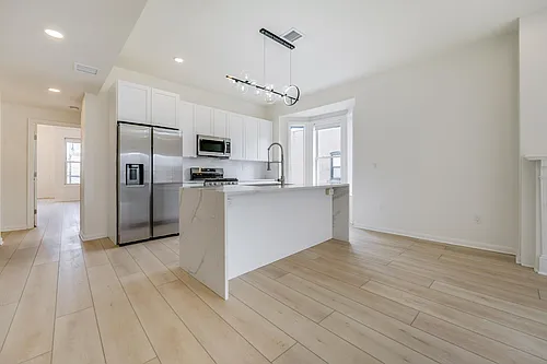 26 46th St #2 Photo 1