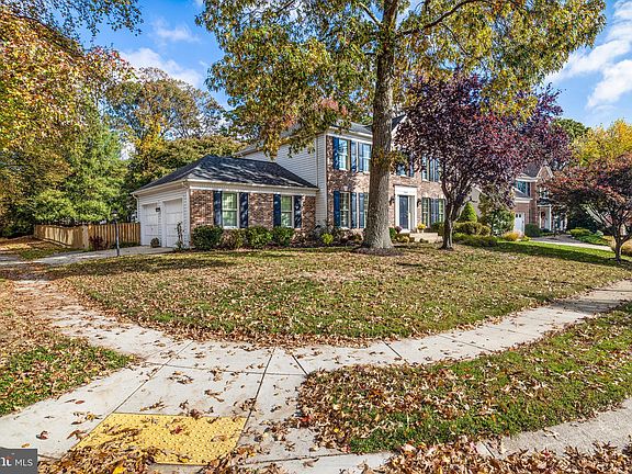 2nd image of 8399 Windtree Ct