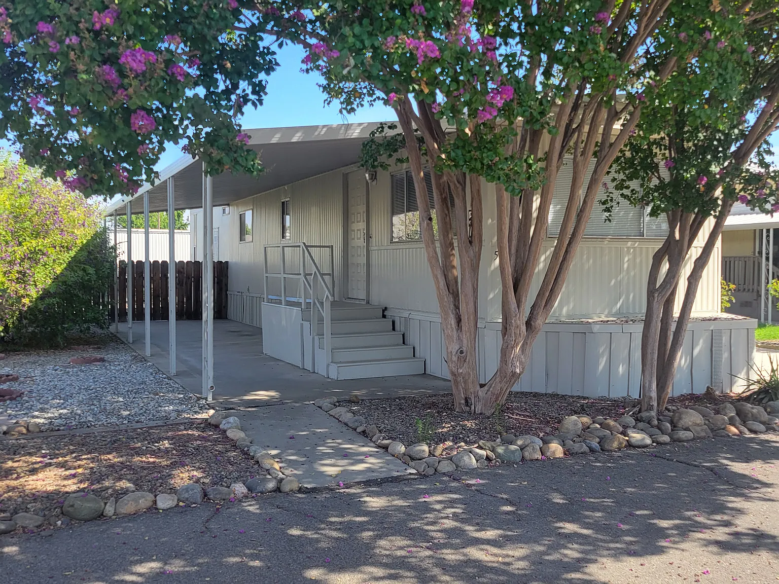 2 bed, $1,450 — Photo 1