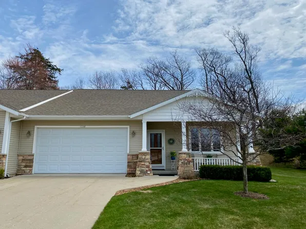 1220 Blue Heron Dr, Ludington, MI 49431