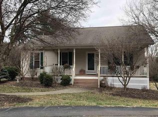 105 Overlook Ave, Mount Sidney, VA 24467