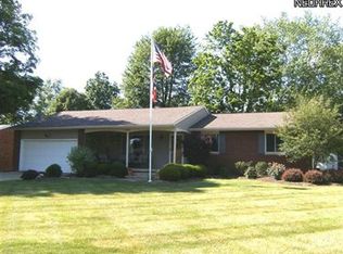 2995 Shellhart Rd, Barberton, OH 44203