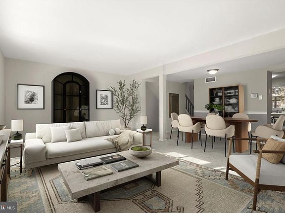 3rd image of 7047 Knighthood Ln