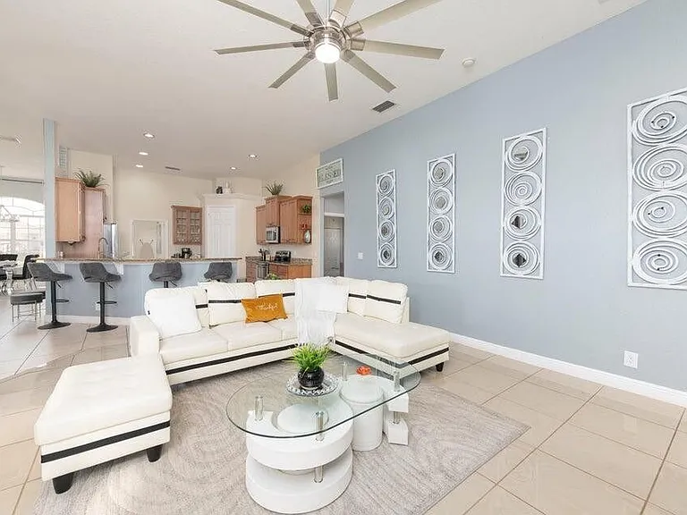 6455 NW Fagan St — Photo 2