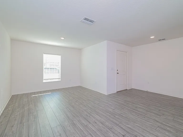 313 Kensington View Dr — Photo 3