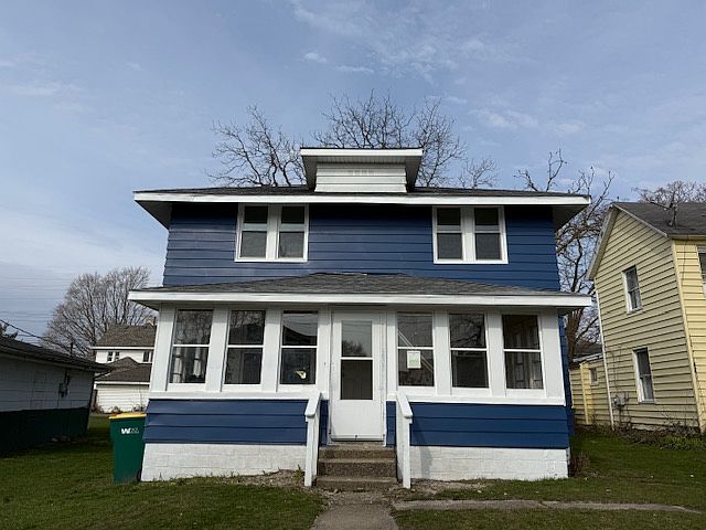 1st image of 211 Columbia St