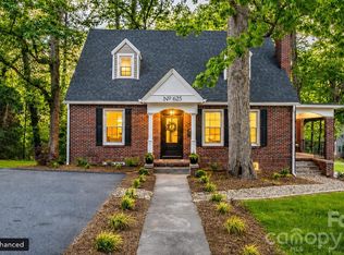 625 4th Street Dr NW, Hickory, NC 28601