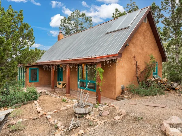 87 Quartz Trl, Santa Fe, NM 87505