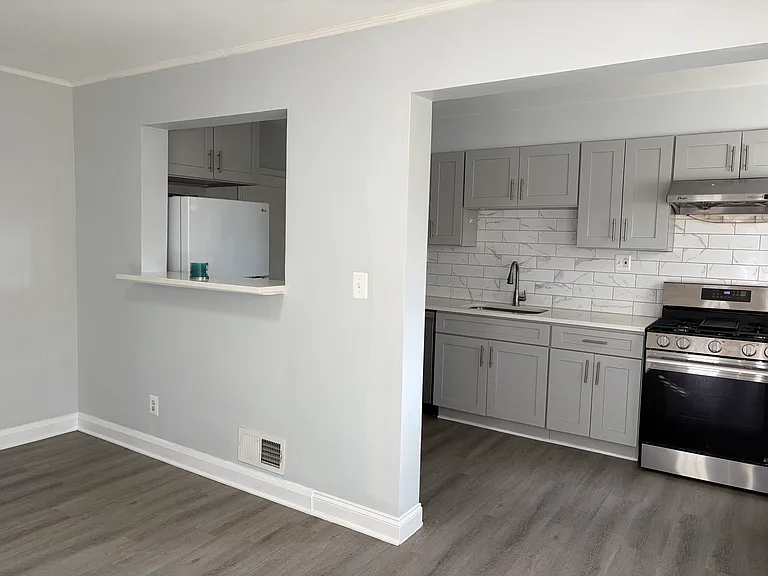 4 Winthrop Ct — Photo 26