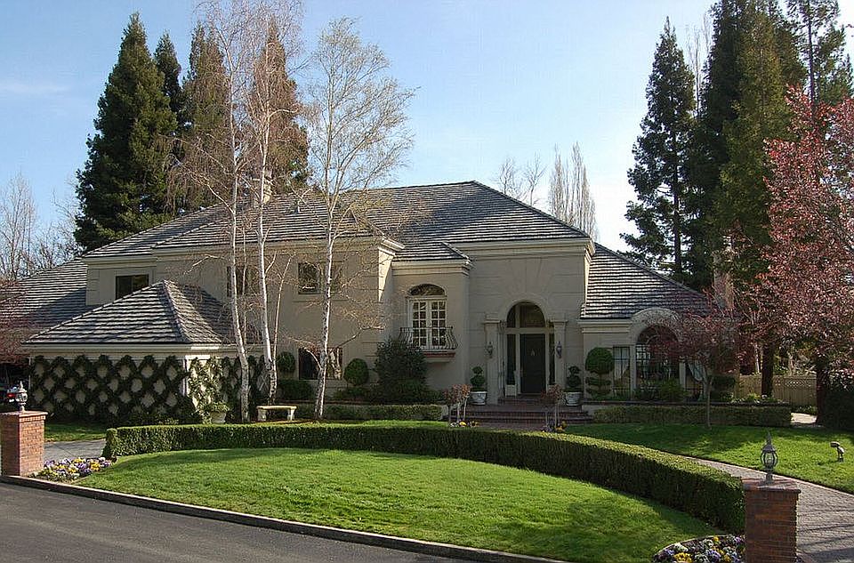 1st image of 138 Pepperwood Ct