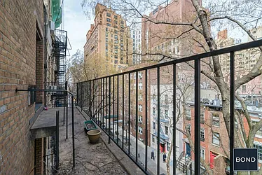 Rented by Bond New York