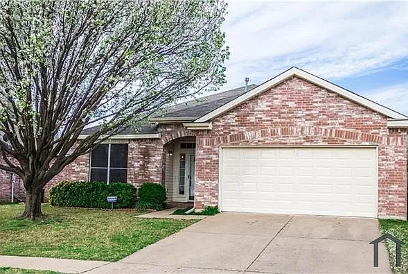 8508 Clearbrook Dr — Photo 4