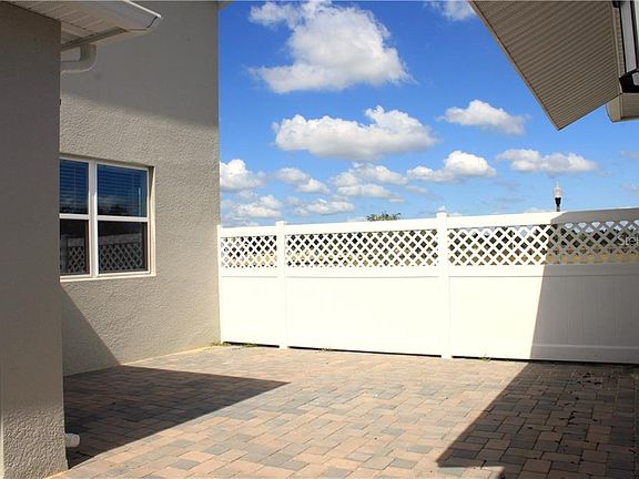5th image of 11007 Bookmark Ln