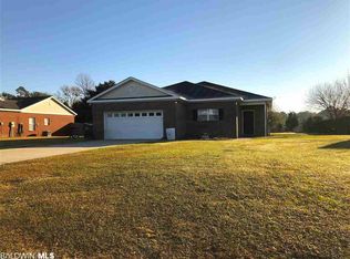 9350 Bingham St, Elberta, AL 36530