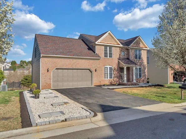 6415 Westshire Ct, Roanoke, VA 24018