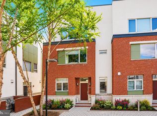 800 Montrose St #A, Philadelphia, PA 19147