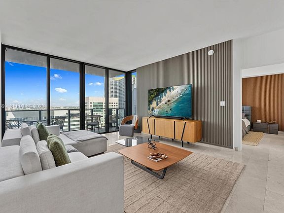 3rd image of 88 SW 7th St APT 2204