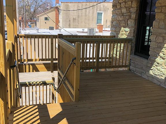 5th image of 129 S Batavia Ave #2