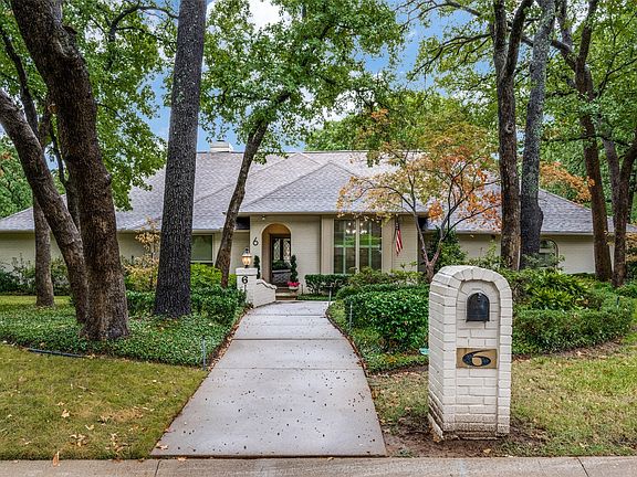 2nd image of 6 Timbergreen Cir