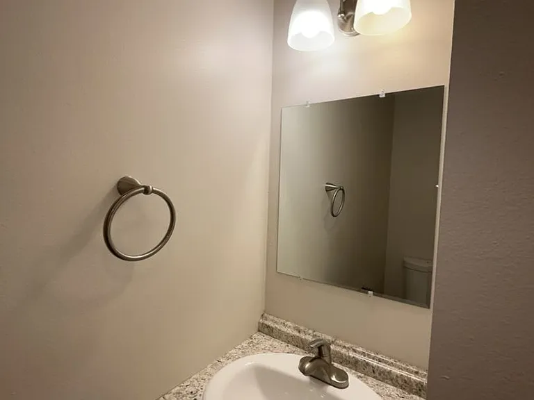 2319 Wilson Ave — Photo 16