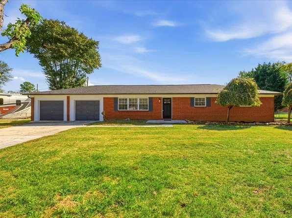 2660 Mountain View Dr, Morristown, TN 37814