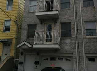 25 Westervelt Pl, Jersey City, NJ 07304