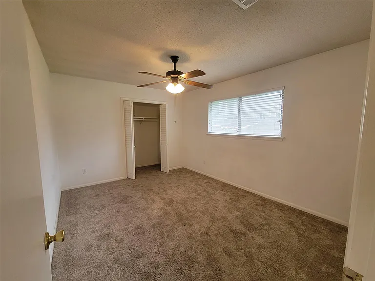 5806 Nassau Dr #B — Photo 7