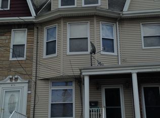 572 Avenue E, Bayonne, NJ 07002