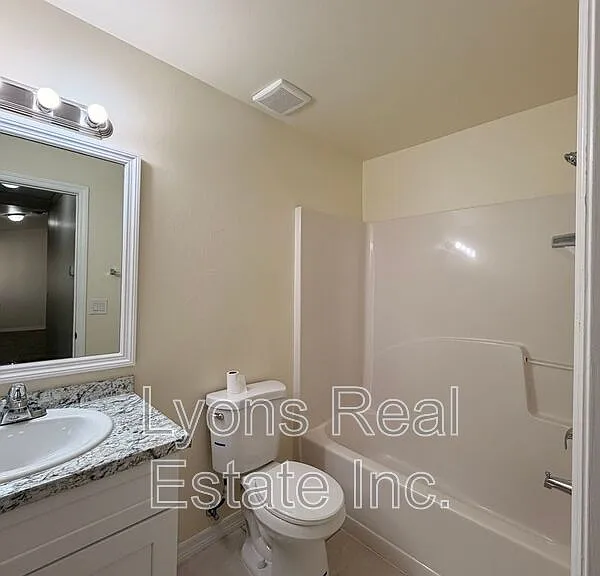 764 Gallo Ave S — Photo 24