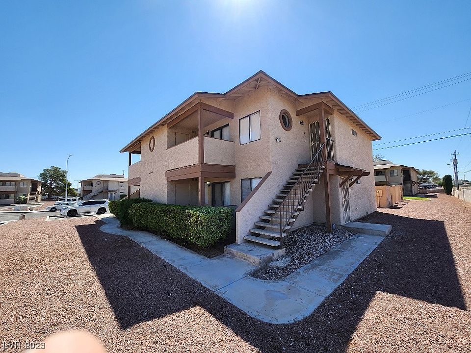 1st image of 3712 Snorkel Cir Unit 2