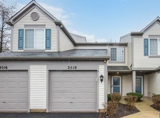 2518 Carrolwood Rd, Naperville, IL 60540
