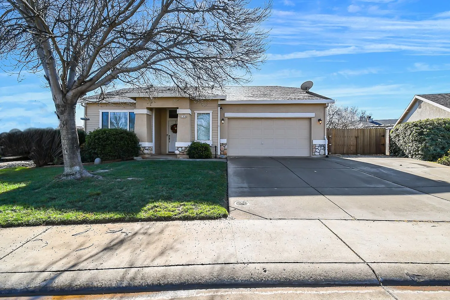 148 Sullivan Way photo 1