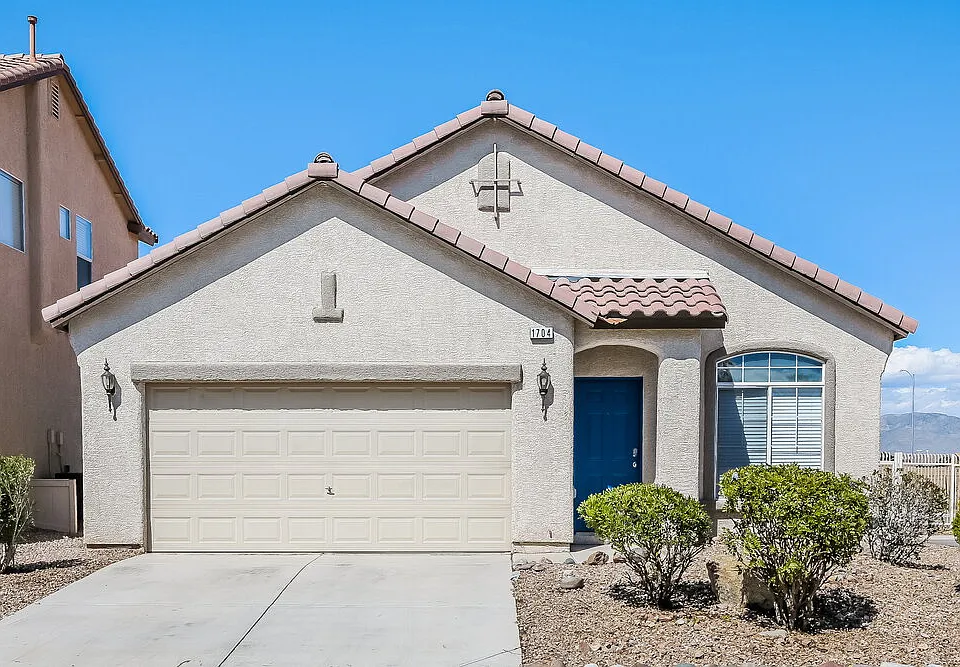 1704 Mizzenmast Ave