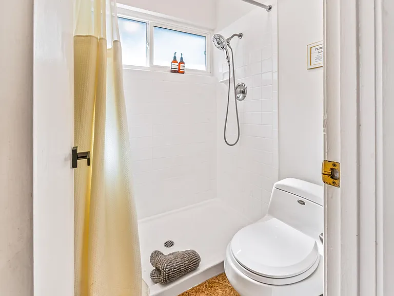 2440 Erin Pl — Photo 25