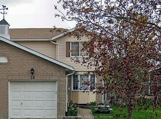 18 Moderwell St, Stratford, ON N5A 7T9