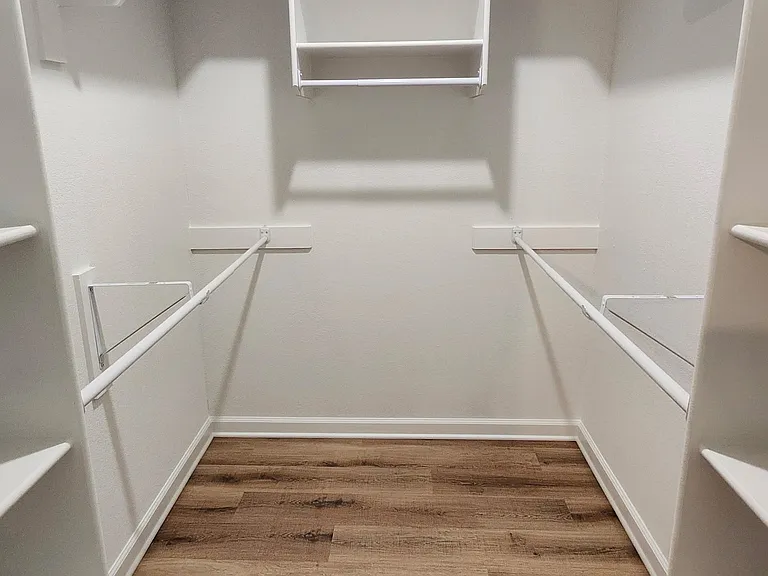 512 N Maple St #512 — Photo 9