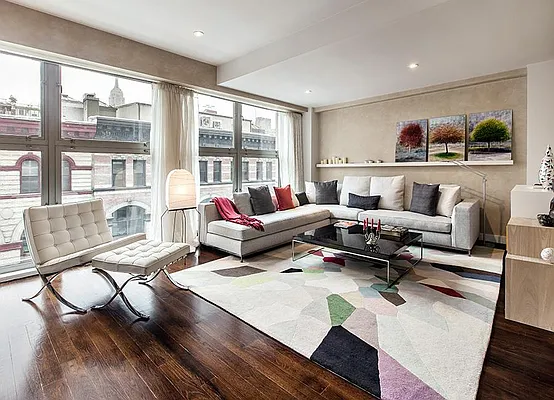 Sold by Warburg | media 12