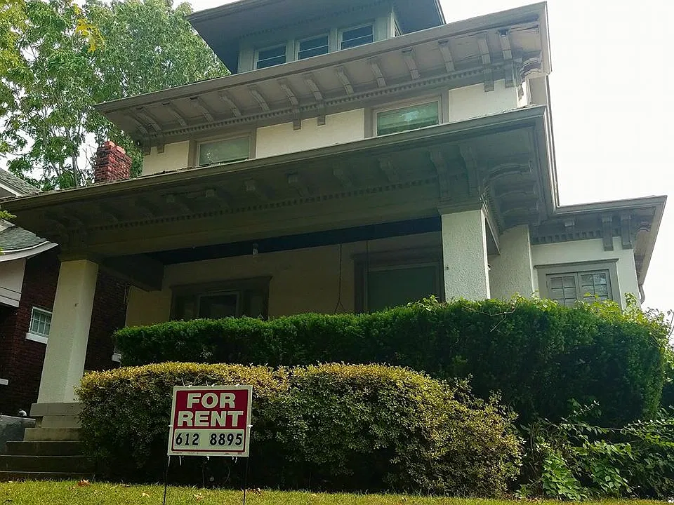 1800 Eastern Pkwy #1