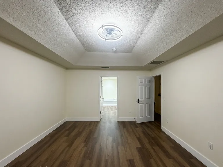 6359 Cattleman Ct — Photo 10